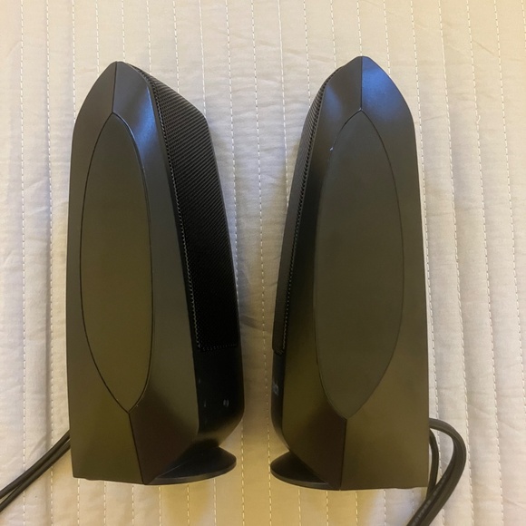 Logitech S120 Speakers For PCs and Macs Model 880-000403 Black - Pre-owned - Picture 4 of 9